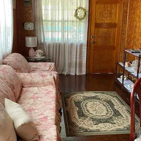 Oj'S Guest House